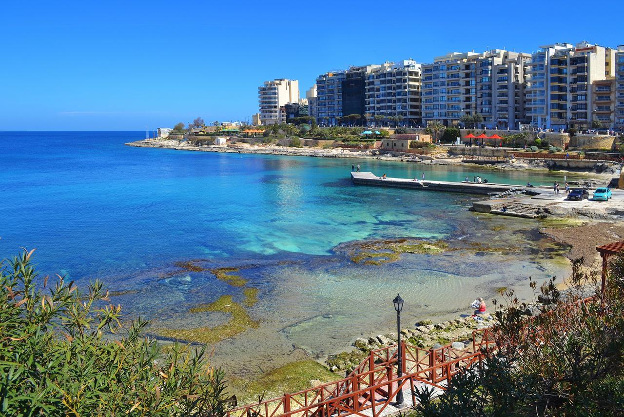 Marvellous Seafront Apartment Sliema Exteriör bild